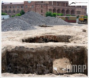 In the Territory of t Republic Square Discovered a Number of Buildings 4