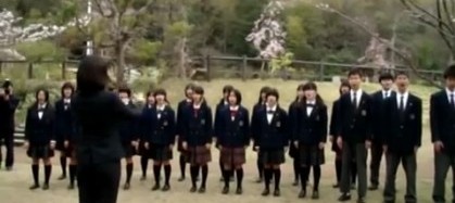 Ճապոնական երգչախումբը երգում է Հայաստանի գովերգ